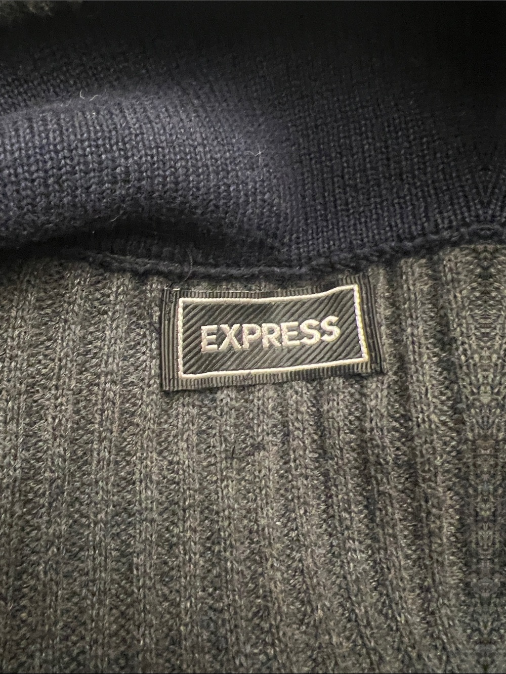 Men's Ribbed Dark Gray Express Button-Front Sweater - Picture 5 of 5